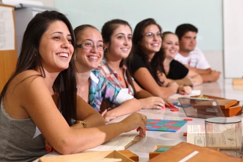 Dez dicas que podem ajudar na hora de bancar a sua graduação