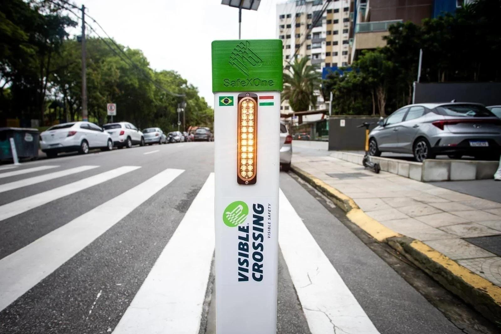 Faixa de pedestres inteligente com sensores, lasers e energia solar é proposta na Câmara de Criciúma