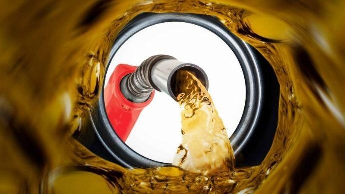 Nova pesquisa aponta diferença de R$ 0,10 na gasolina comum