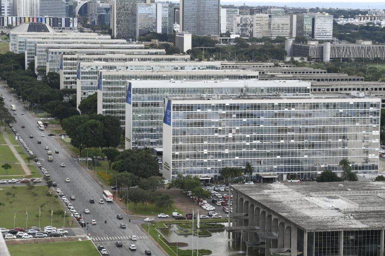 Equipe econômica volta a bloquear recursos do Ministério da Educação