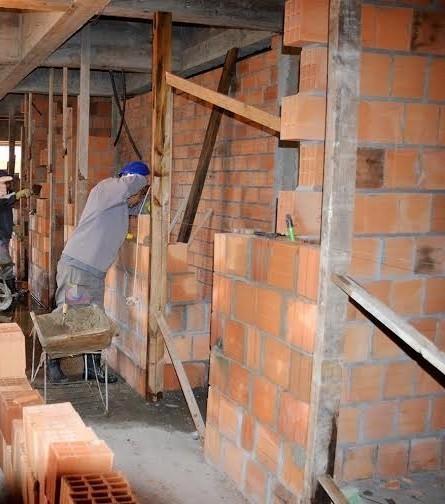 Setor da construção civil fecha negociação com aumento de 4%