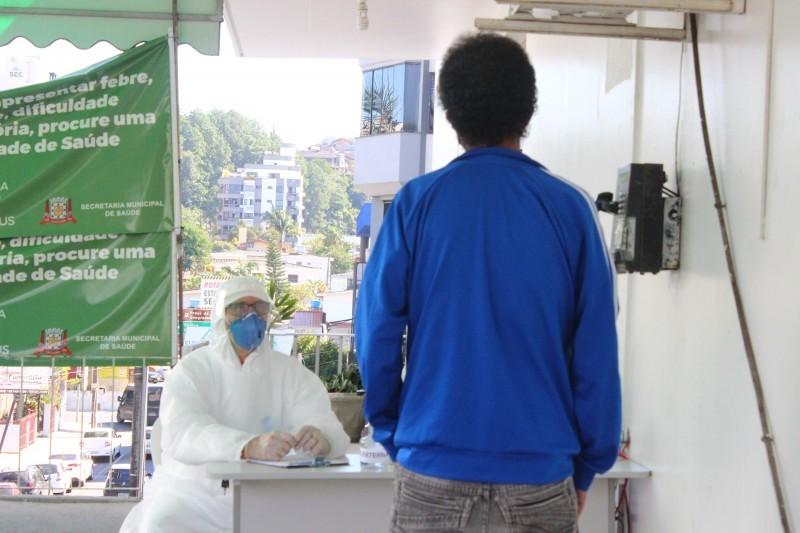 Criciúma registrou mais de 6,2 mil novos casos de Covid-19 em dezembro; foram 75 mortes no período