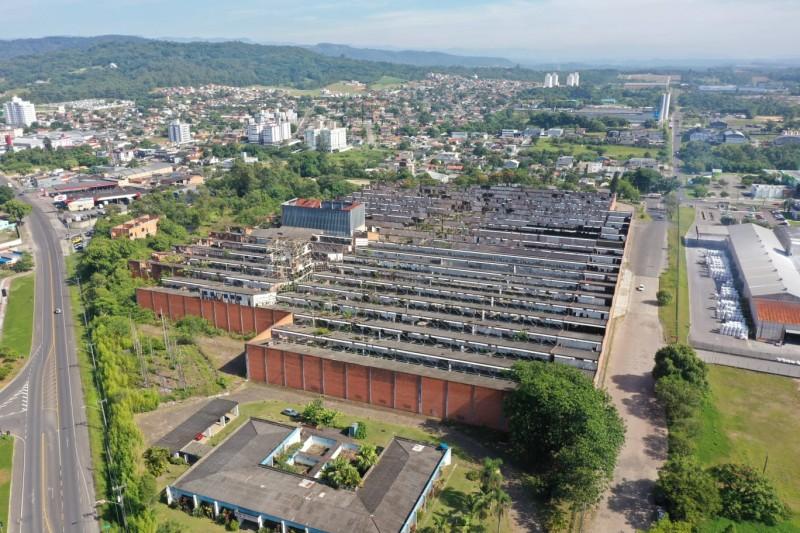 Salvaro discute aquisição de imóvel junto à Celesc