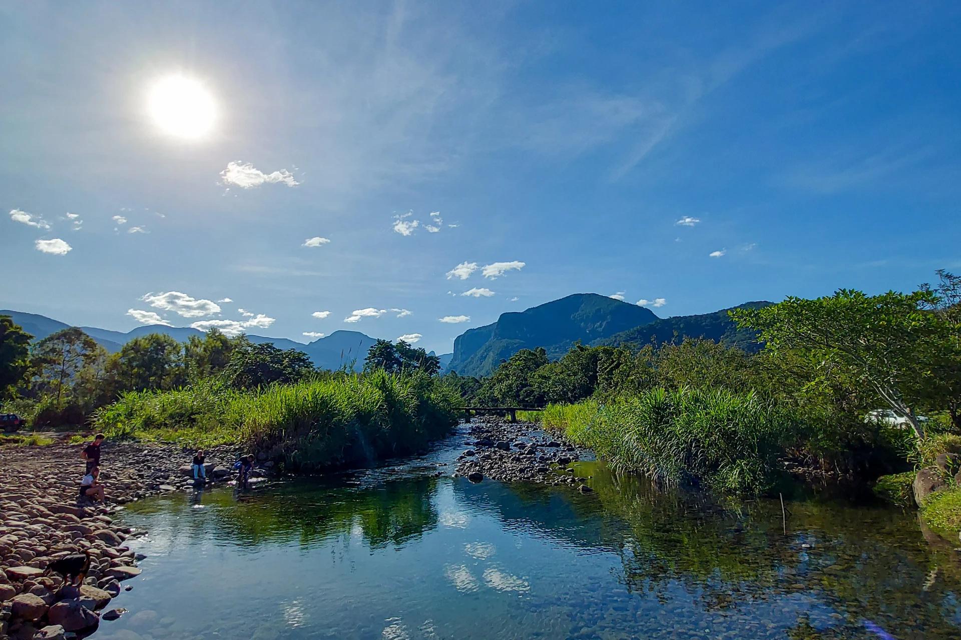 Tardes quentes e temperaturas chegando a 36°C: confira a previsão do tempo para a semana
