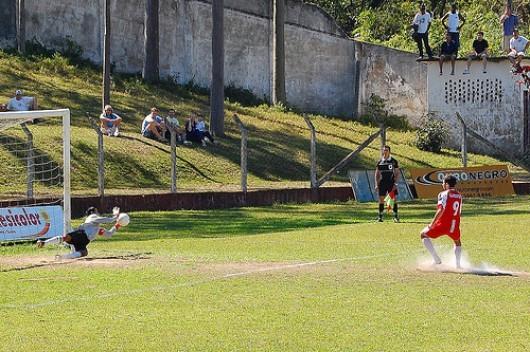 Próspera perto da semi nos juniores