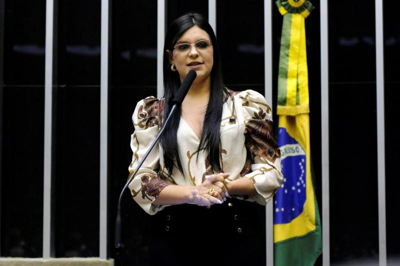Projeto elimina critério racial das cotas de universidades e institutos federais