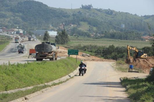 Dnit alerta motoristas para trecho em obras na BR-101