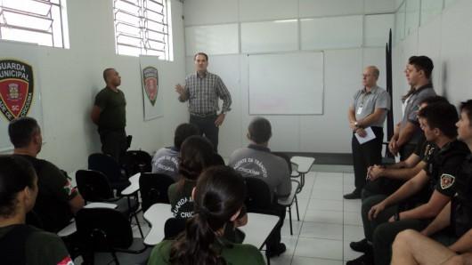 Novo presidente da ASTC se reúne com agentes de trânsito e Guarda Municipal