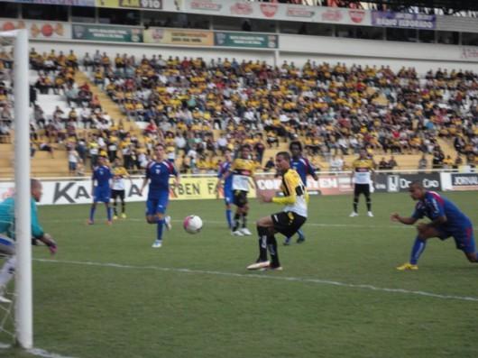 Bragantino e Criciúma ao vivo na tela da Band