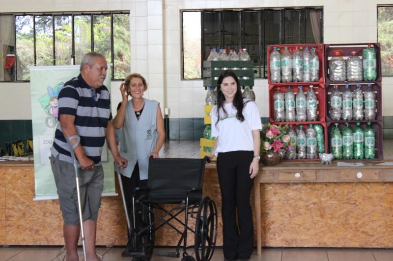 Lacre Solidário garante cadeira de rodas para a Casa Guido