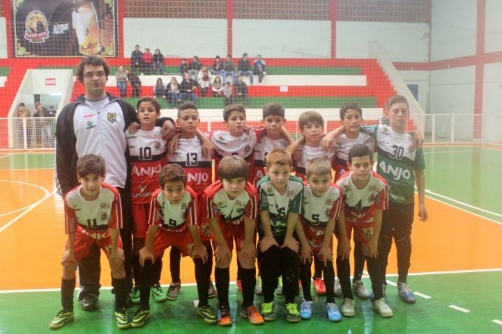 Forquilhinha mantém invencibilidade no Estadual de Futsal