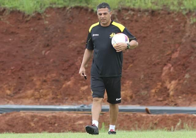 Luizinho Vieira aprova atuação do Tigre em jogo-treino