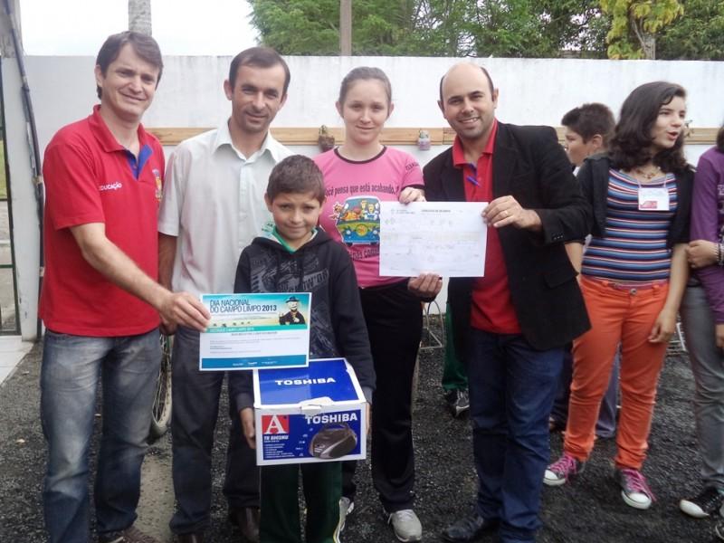 Estudante de Maracajá é premiado 