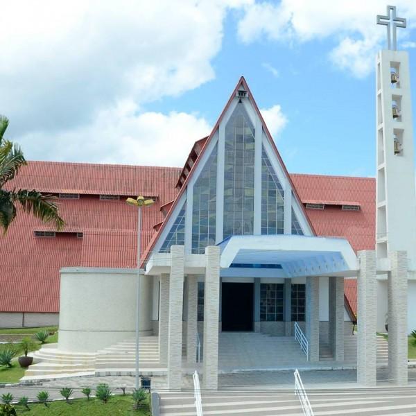 Igreja N. Senhora da Salete realiza bazar solidário