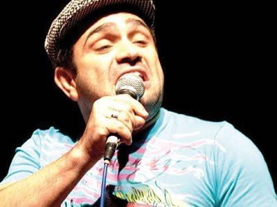 Comediante Evando Santo, o Christian Pior, vem a Criciúma
