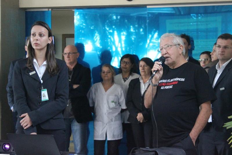 Profissionais de hospitais filantrópicos do Brasil protestaram em prol da saúde