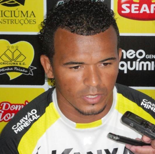 Zé Carlos acredita que o time irá reconquistar a torcida