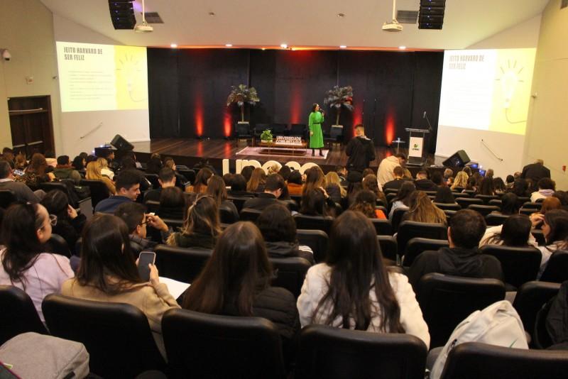 Unesc abre Semana de Meio Ambiente e Valores Humanos com reflexões sobre felicidade