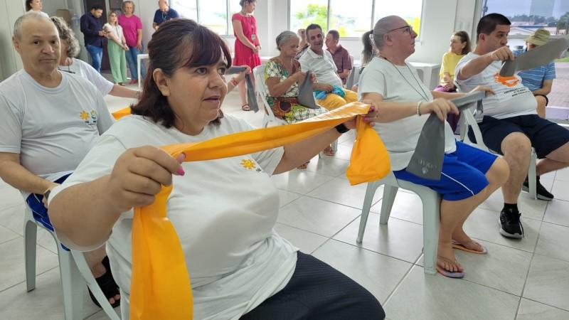 Idosos da APAE Cocal do Sul participam de atividades no Centro DIA do Idoso