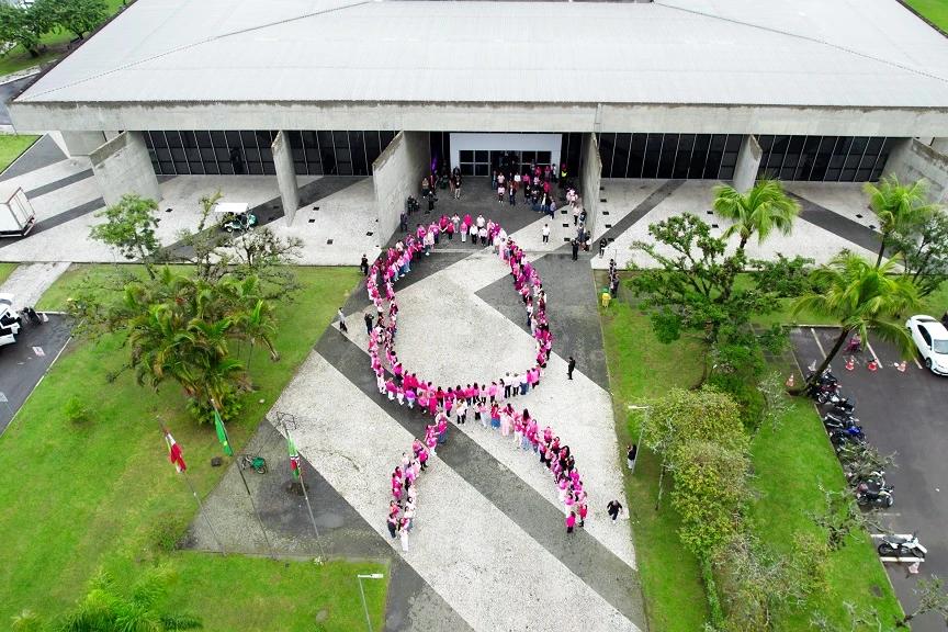 Ato no Paço Municipal marca abertura do Outubro Rosa em Criciúma