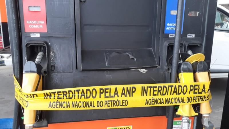Posto de combustível é interditado por vender etanol como se fosse gasolina