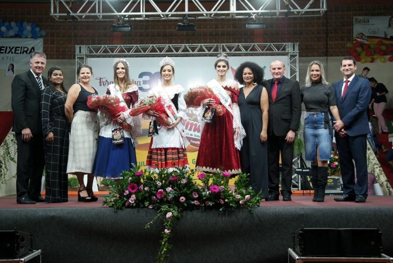 Forquilhinha comemora 30 anos com escolha da rainha da Heimatfest