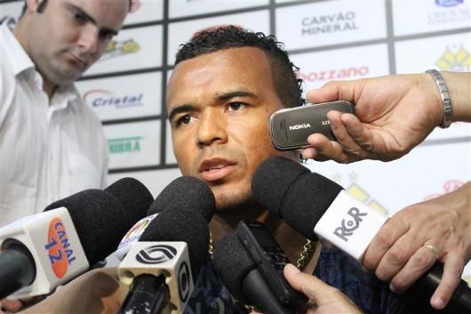"Saio, mas com a certeza de que um dia voltarei a jogar pelo Criciúma", afirma Zé Carlos
