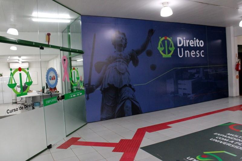 Curso de Direito da Unesc promove ação na Praça Nereu Ramos