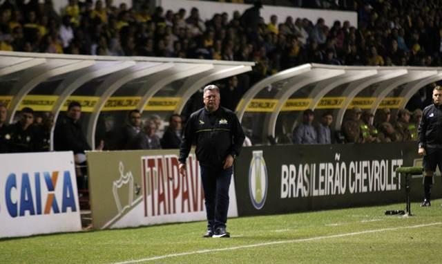 A torcida é um jogador grande em campo, diz Cavalo