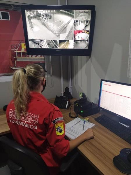 Bombeiros voluntários de Jaguaruna salvam bebê engasgado 