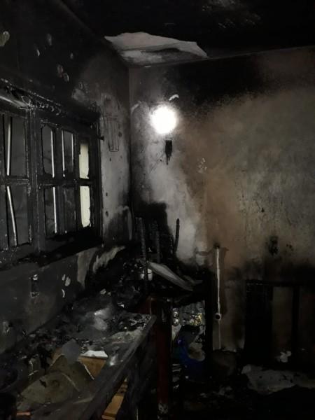 Bombeiros combatem incêndio em residência na cidade de Sombrio 