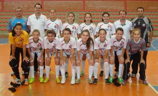Meninas de Forquilhinha ficam em terceiro no Estadual de Futsal