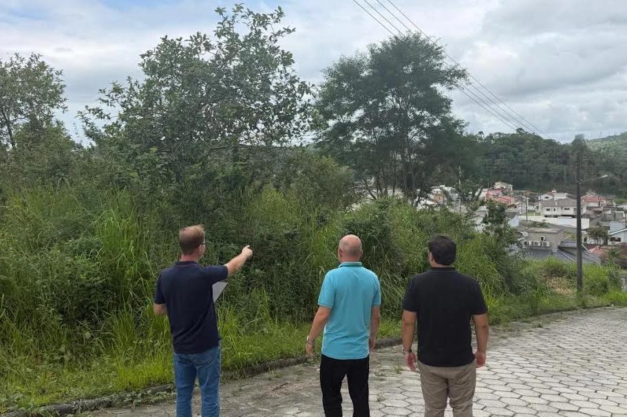 Urussanga intensifica fiscalização de terrenos baldios