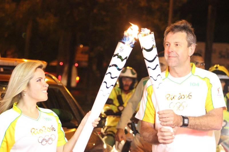 VÍDEO: A emoção de carregar o símbolo das olimpíadas