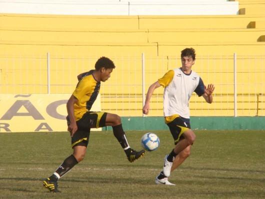 Escalados os reservas do Tigre