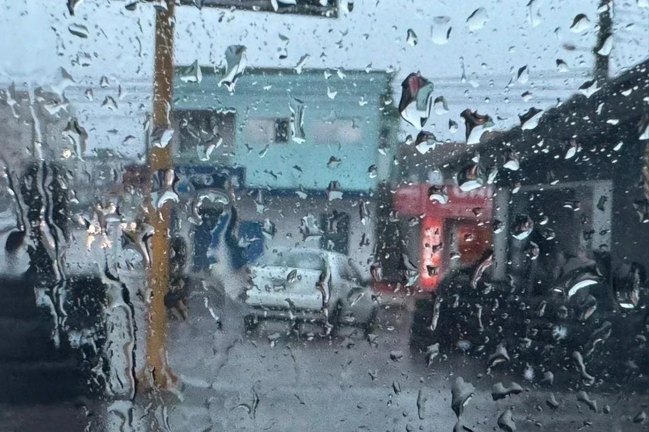 Temporal mobiliza Defesa Civil e provoca dez ocorrências em Criciúma
