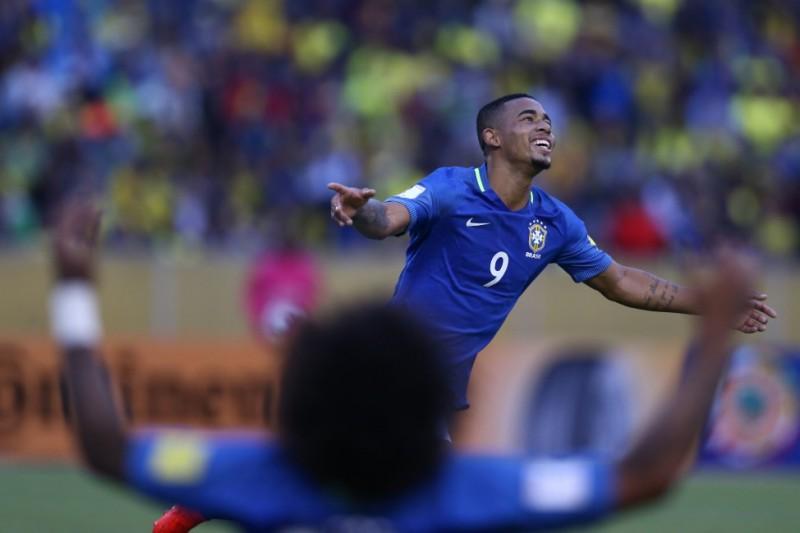 Na estreia de Tite, Brasil vence Equador fora de casa