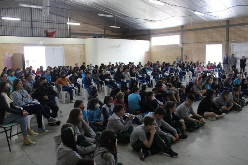 Escolas de Morro da Fumaça trabalham na prevenção ao abuso sexual infantil