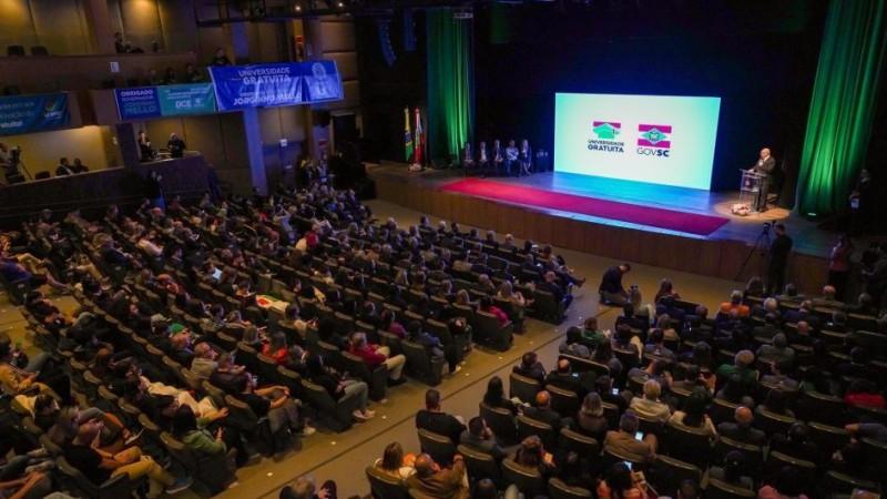Pelo Estado 29/09: Cadastro de estudantes no Universidade Gratuita