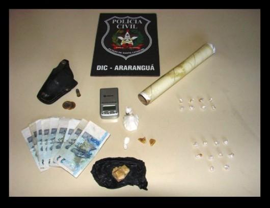 DIC apreende adolescente que mantinha ponto de venda de drogas