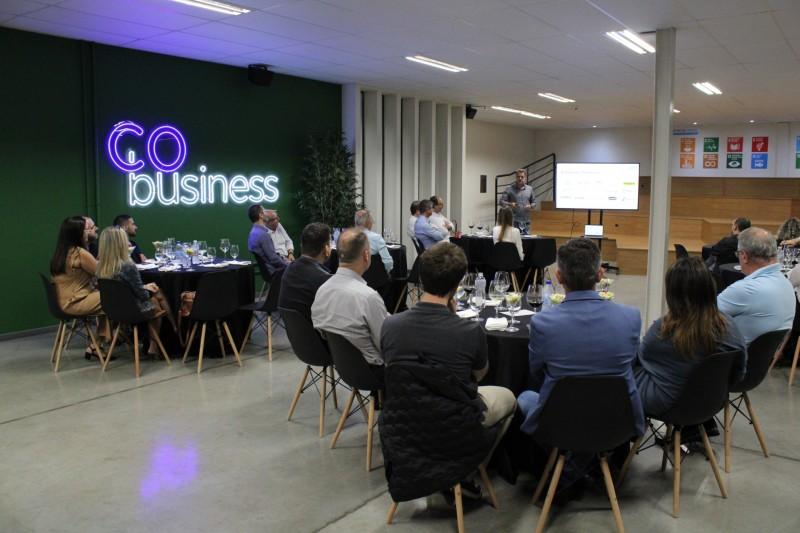 Captação de recursos é tema de confraria para empresas realizada pela Satc