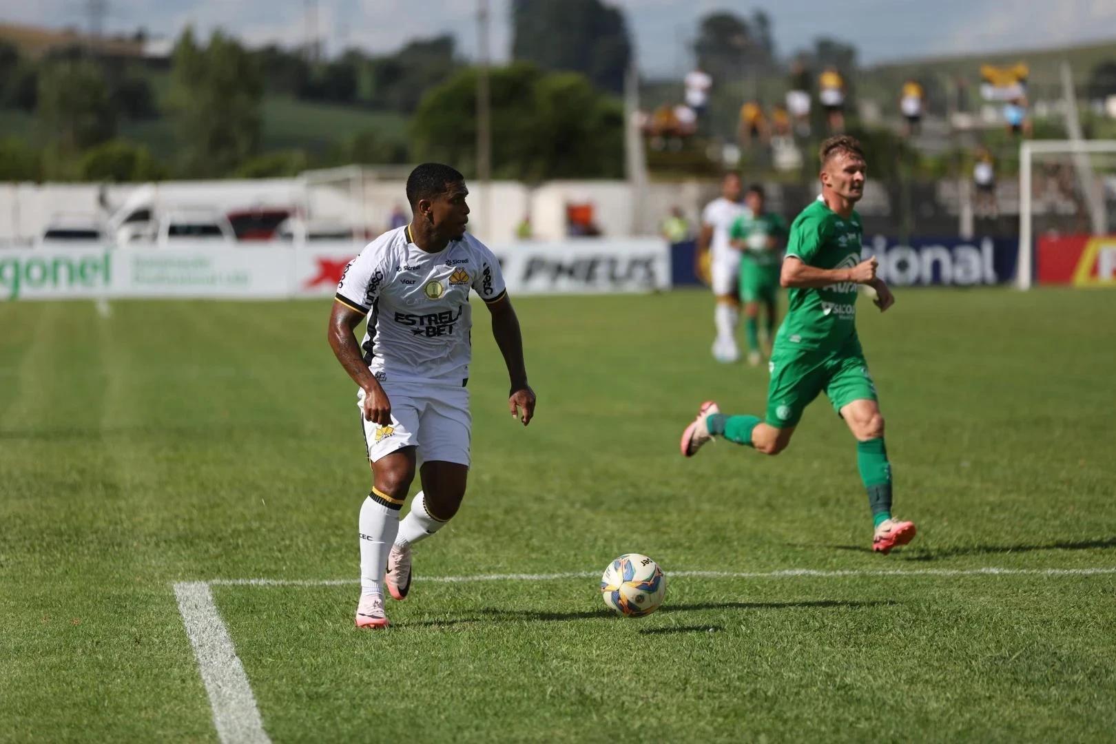 Chapecoense e Criciúma fazem o duelo de catarinenses na Série B
