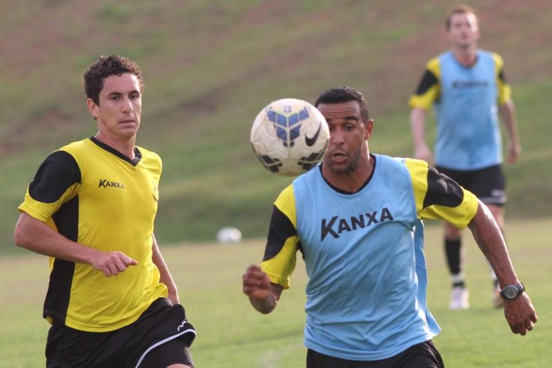 Tigre realiza treino coletivo no Centro de Treinamentos 