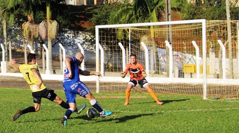 São Cristóvão e Espigão Grande são os finalistas do municipal de Maracajá