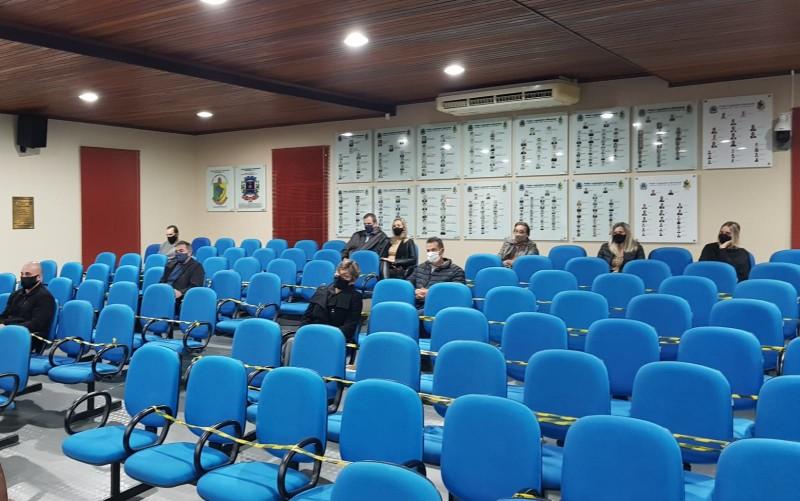 Câmara de Vereadores de Nova Veneza retoma sessão com limitação de público