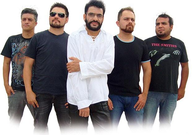 Legião Urbana Cover Curitiba se apresenta em Araranguá 