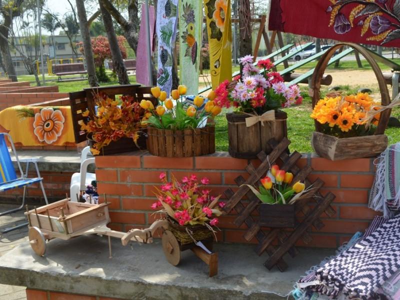 Associação de Artesãos promove feira em Siderópolis