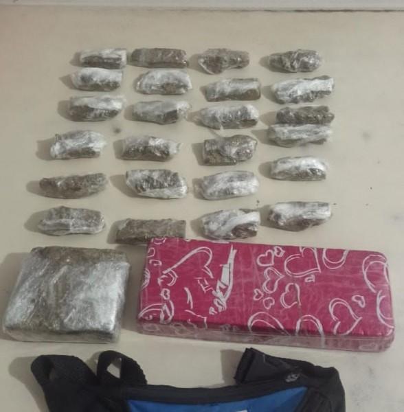 Pai e filho são presos por tráfico de drogas em Araranguá