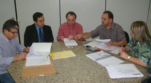 Abertos os envelopes da licitação para reforma do Aeroporto Diomício Freitas