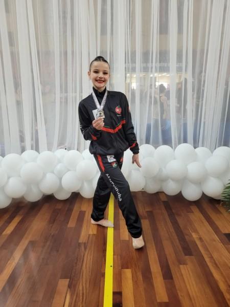 Ginasta da S.R. Mampituba é vice-campeã do Torneio Regional Sul de Ginástica Rítmica